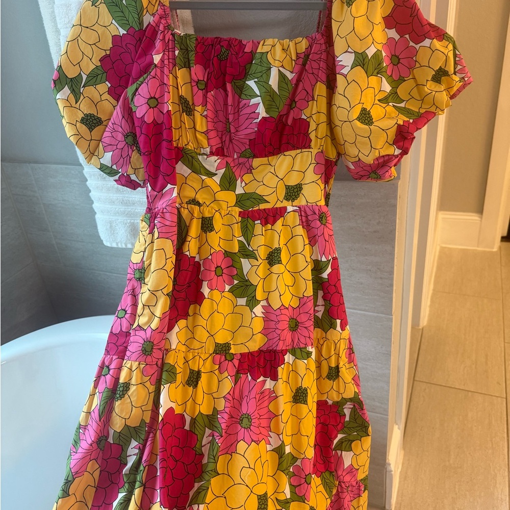 Gorgeous! bright Yellow & Pink Floral Tiered Sundress, w trendy puffy sleeves!